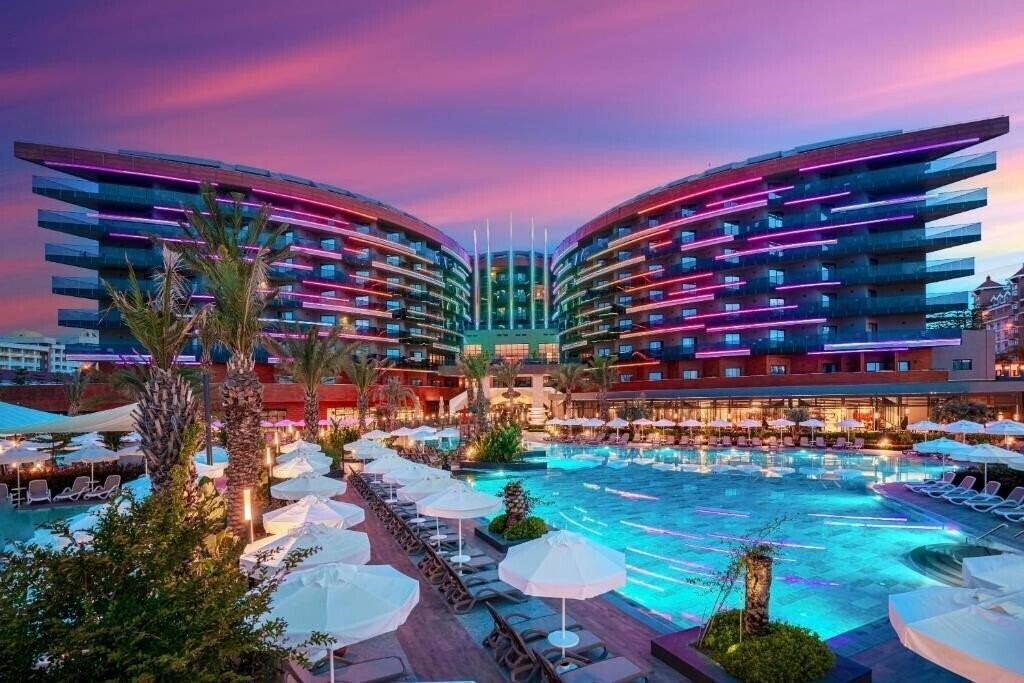 Отель Calyptus Kirman Premium 5*