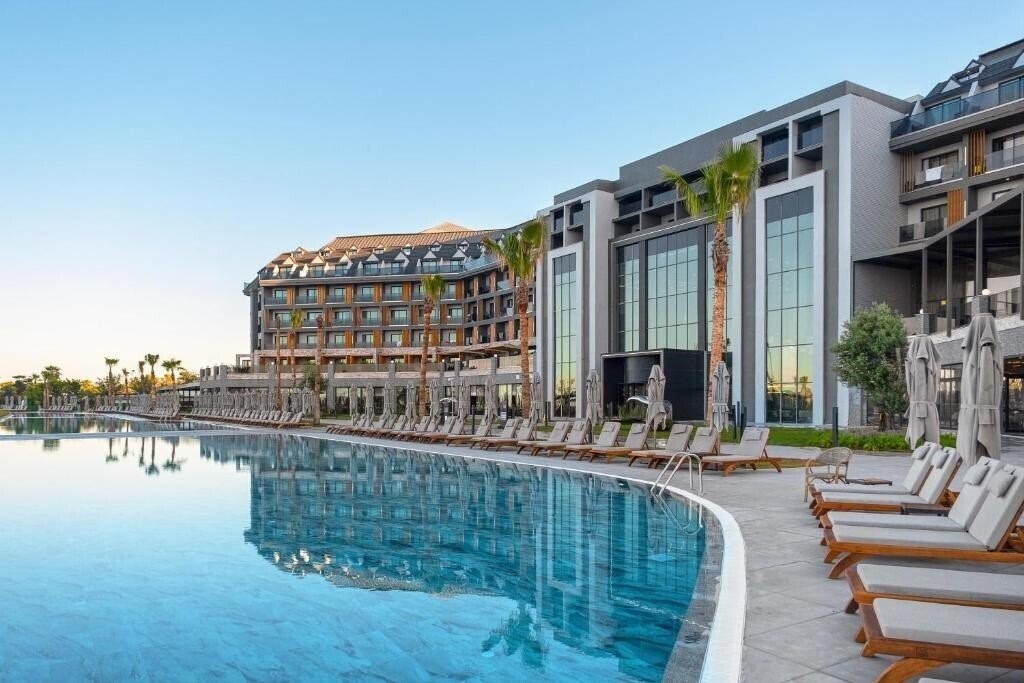 Lago Hotel (ex. Azura Deluxe Resort & Aqua Sorgun, Nashira Resort Hotel & Spa) 5* қонақ үйі