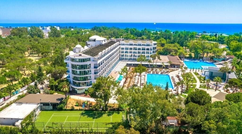 Отель Berry Blue Hotel (ex. Berry Hotels, Berry Hotels Sorgun, Maya World Side, Maya World Side Jordan ) 5*