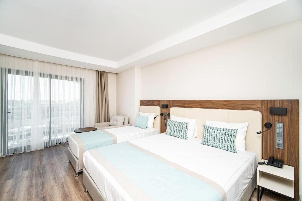 Side Moon Palace 5* фотосуреті