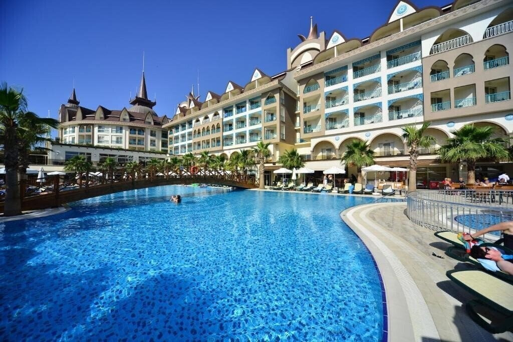 Отель Side Crown Palace 5*