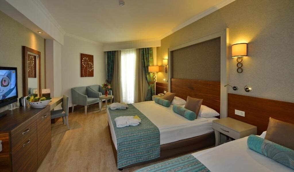 Изображение Side Crown Palace 5*