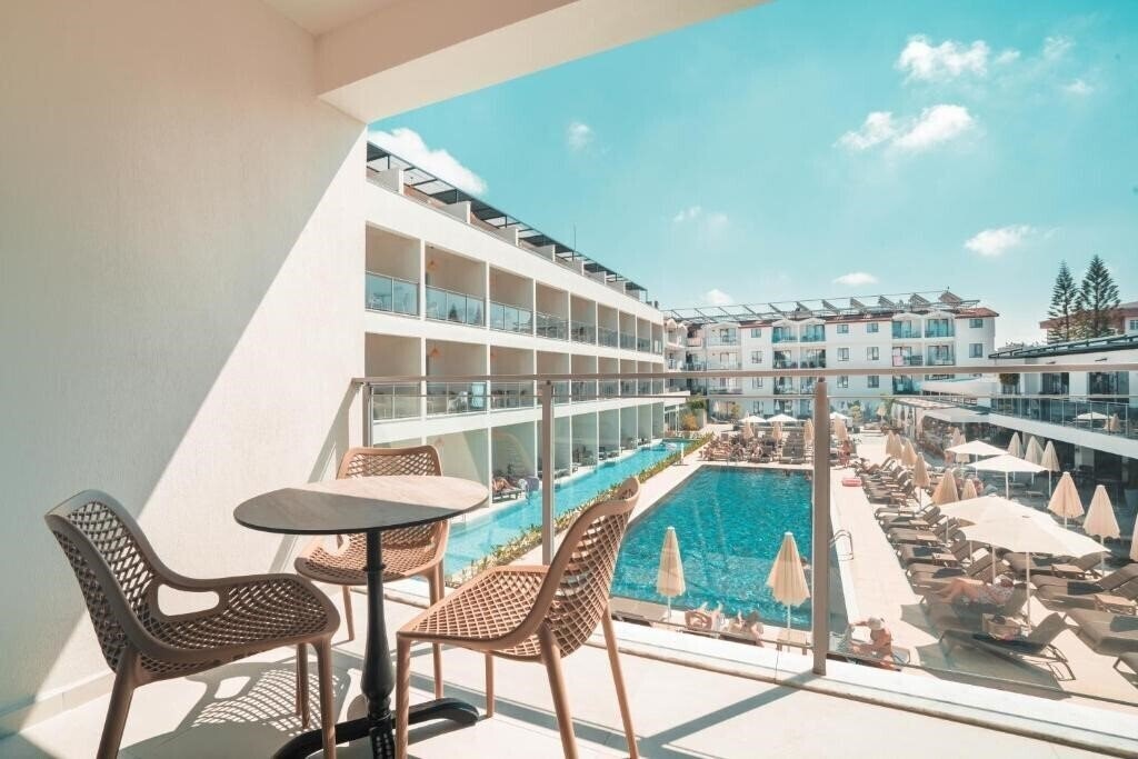 Фото Victoria Princess Hotel 4*