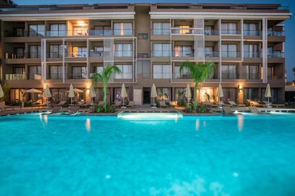 Изображение Prive Suite Side & SPA 3*