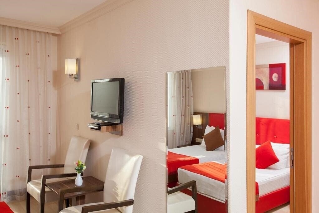 Фото SideKum Hotel 5*