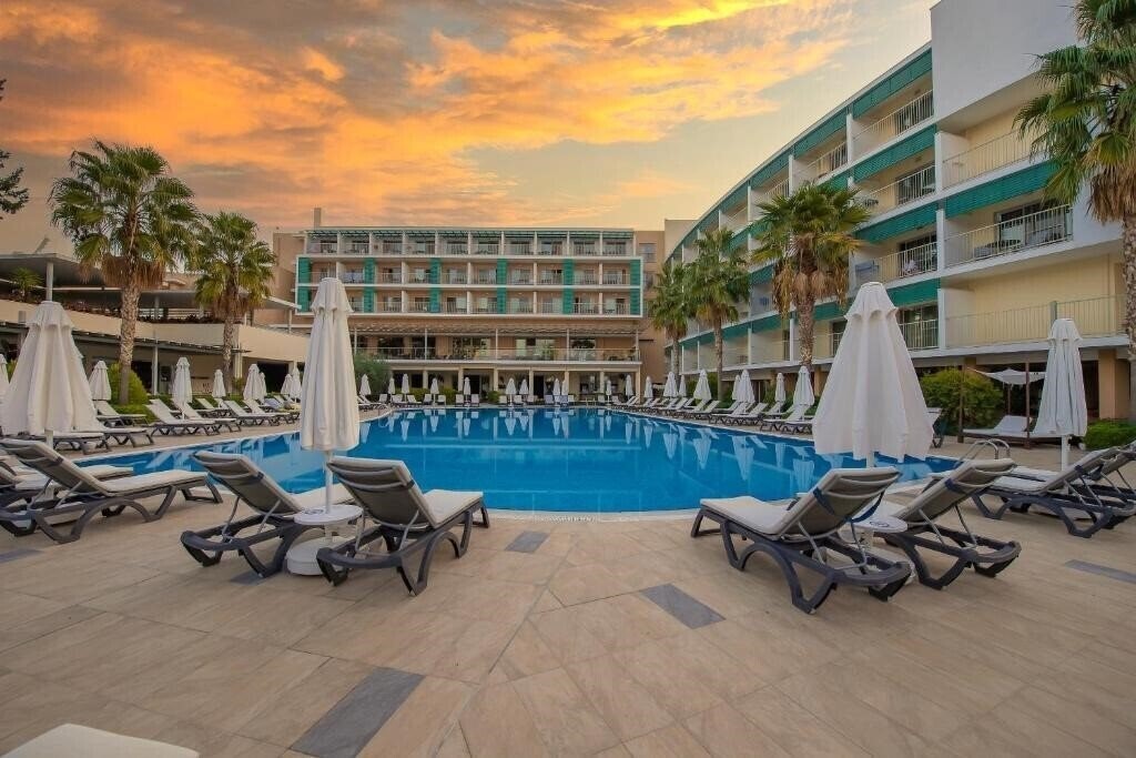 Tui Blue Barut Andiz 4* суреті