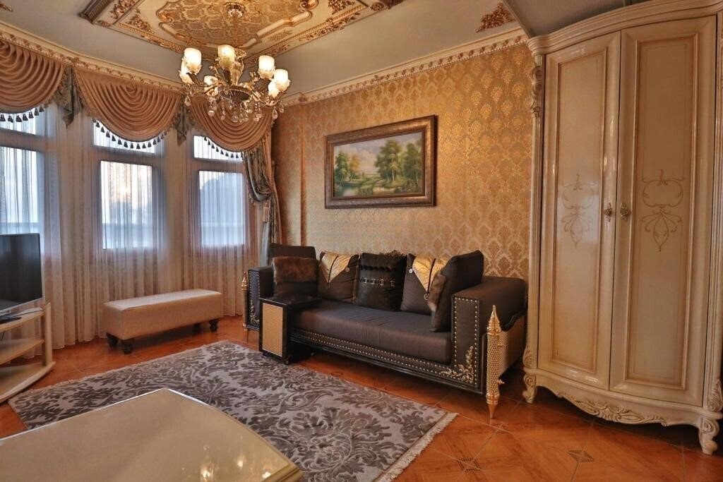 Blue House Hotel & Rooftop 3* суреті