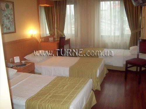 Фотография Santa Pera 4*