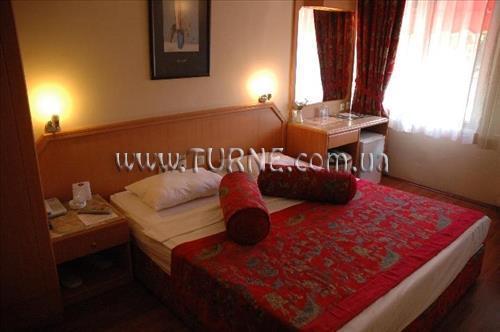 Фото Santa Pera 4*