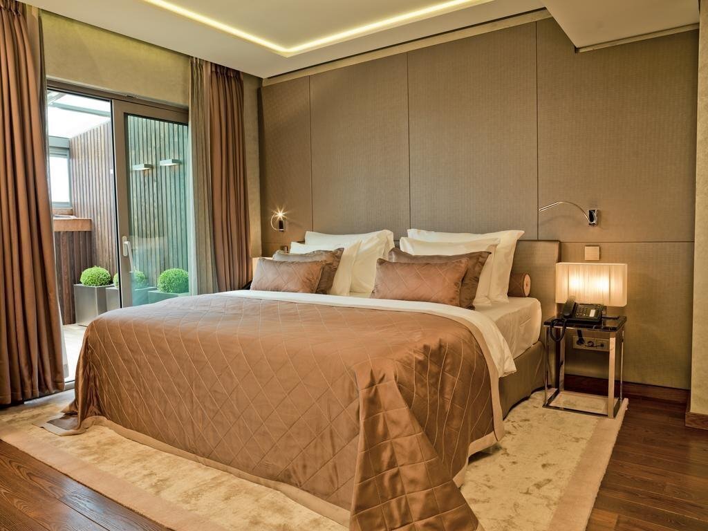 Lasagrada 5* қонақ үйі