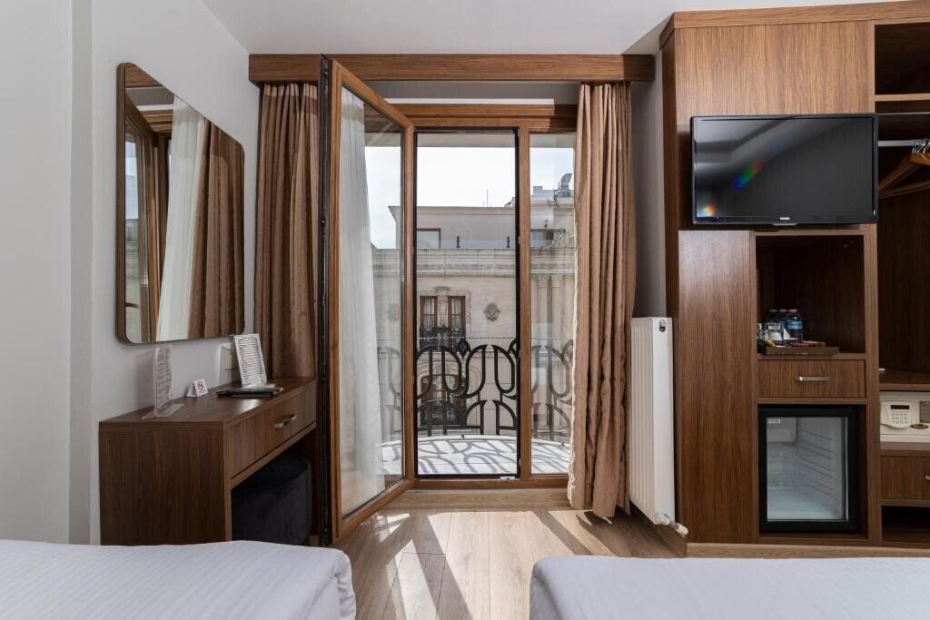 Black Tulip Hotel 4* суреті