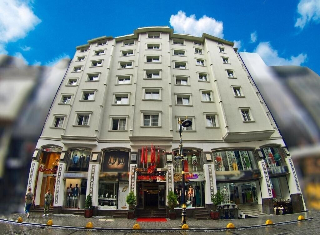 Отель Gold Hotel 3*