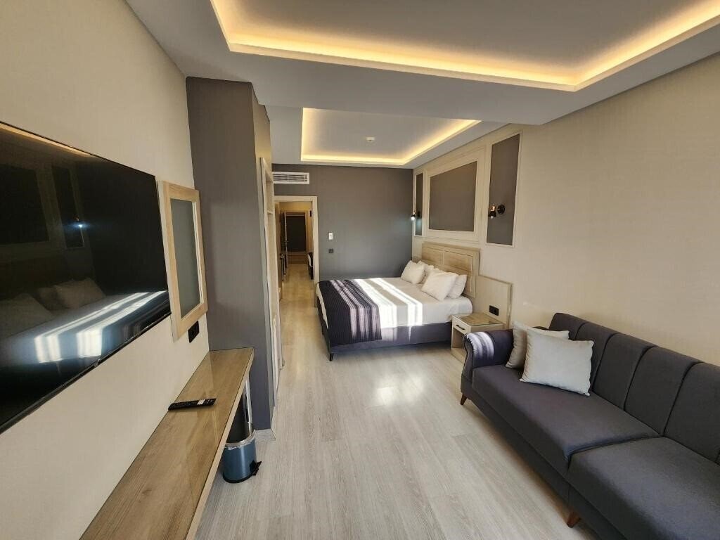 Nanda Hotel 4* фотосуреті