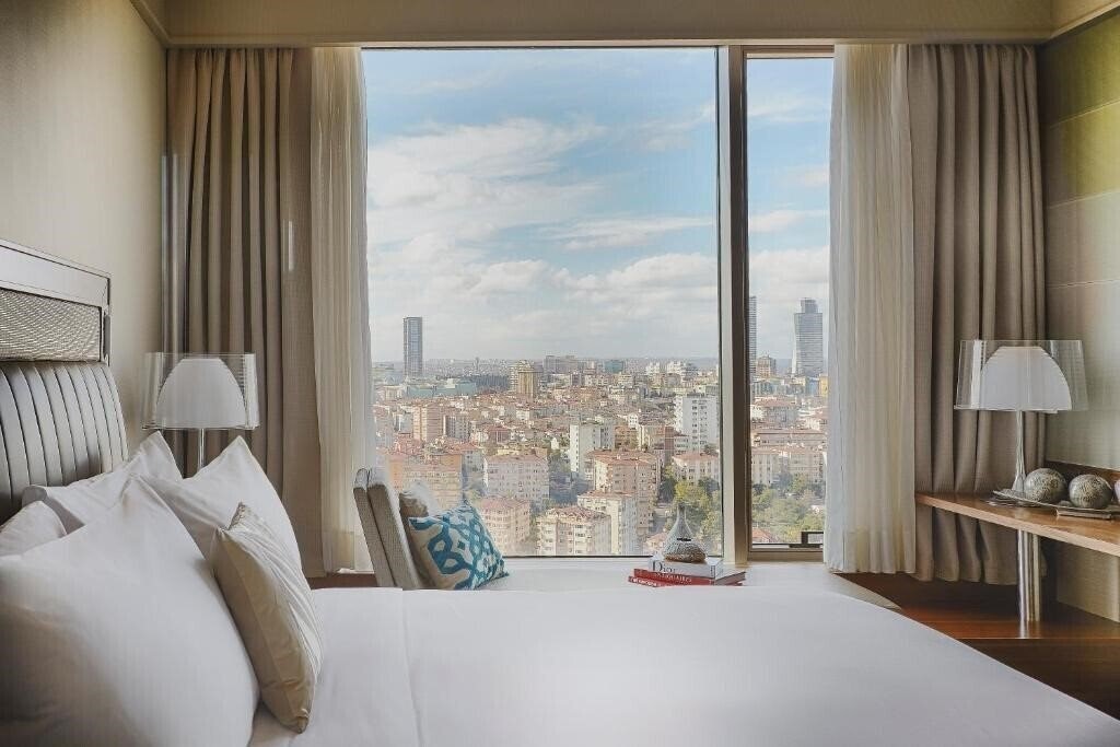 Фотография Renaissance Polat Istanbul Hotel 5*