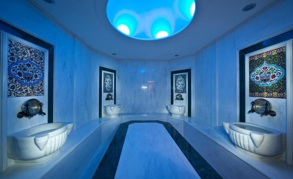 Отель GLK Premier Acropol Suites & SPA 4*
