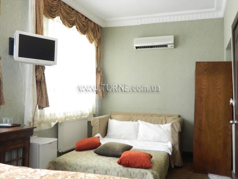 Отель Apricot Hotel 2*