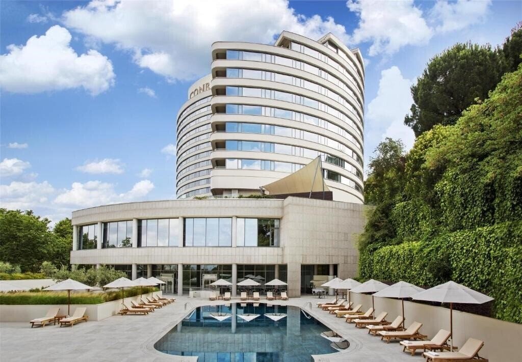 Картинка Conrad Istanbul Bosphorus 5*