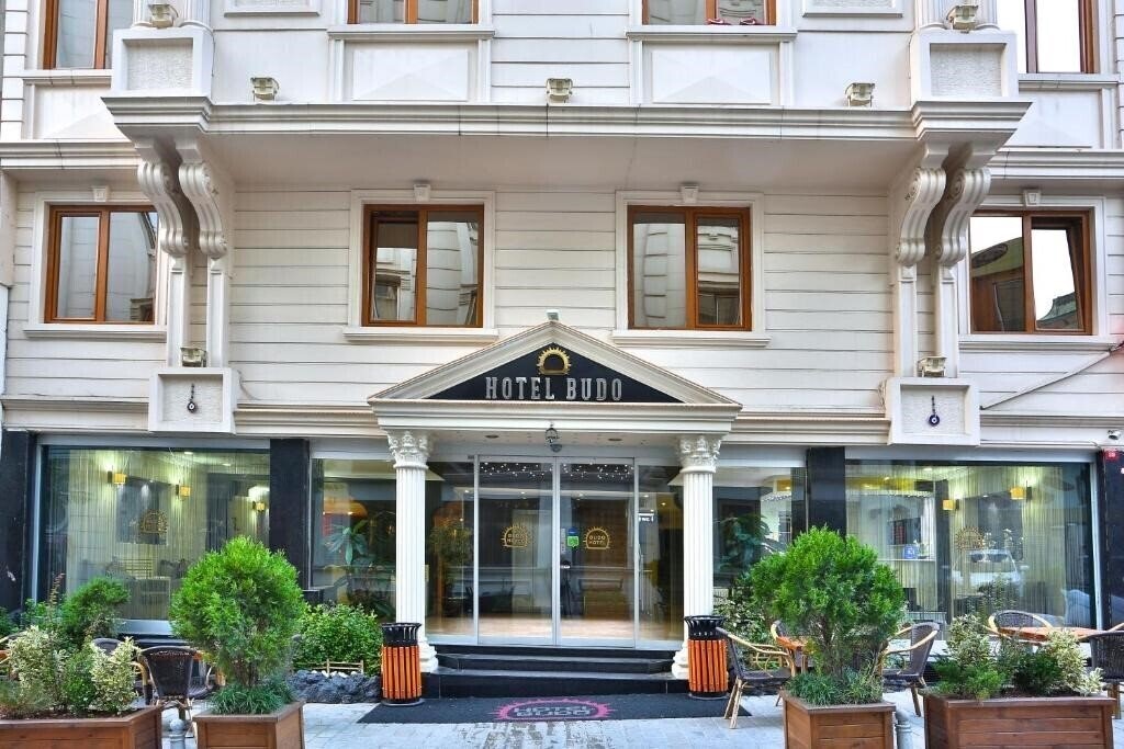 Budo Hotel 3* суреті