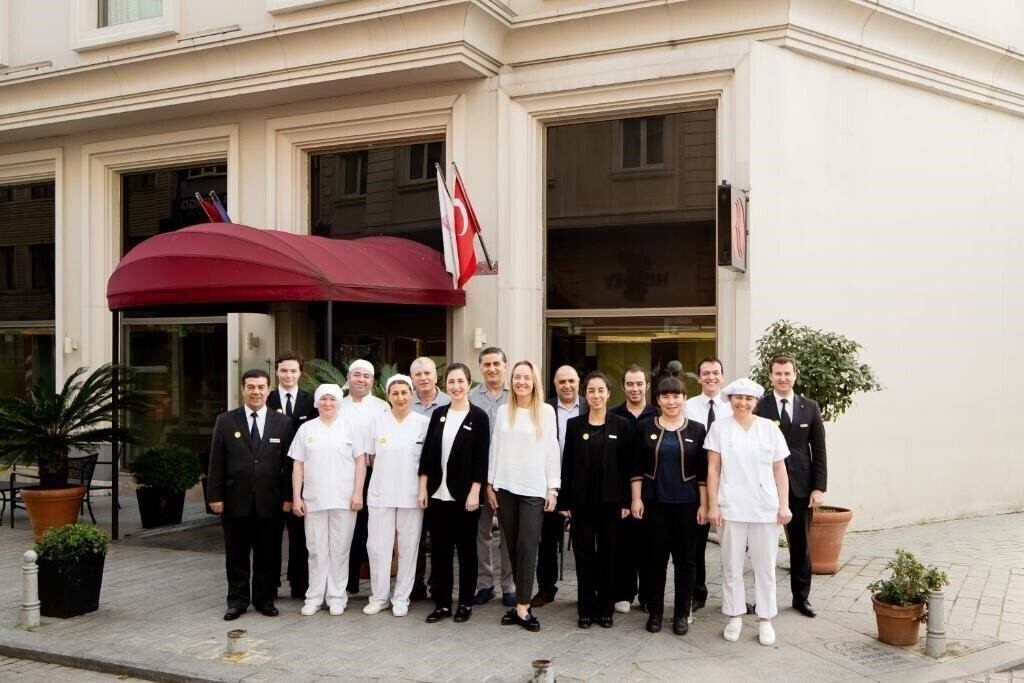 Ramada Istanbul Grand Bazaar 4* суреті
