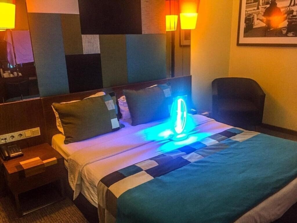 Изображение Collage Pera Hotel 4*