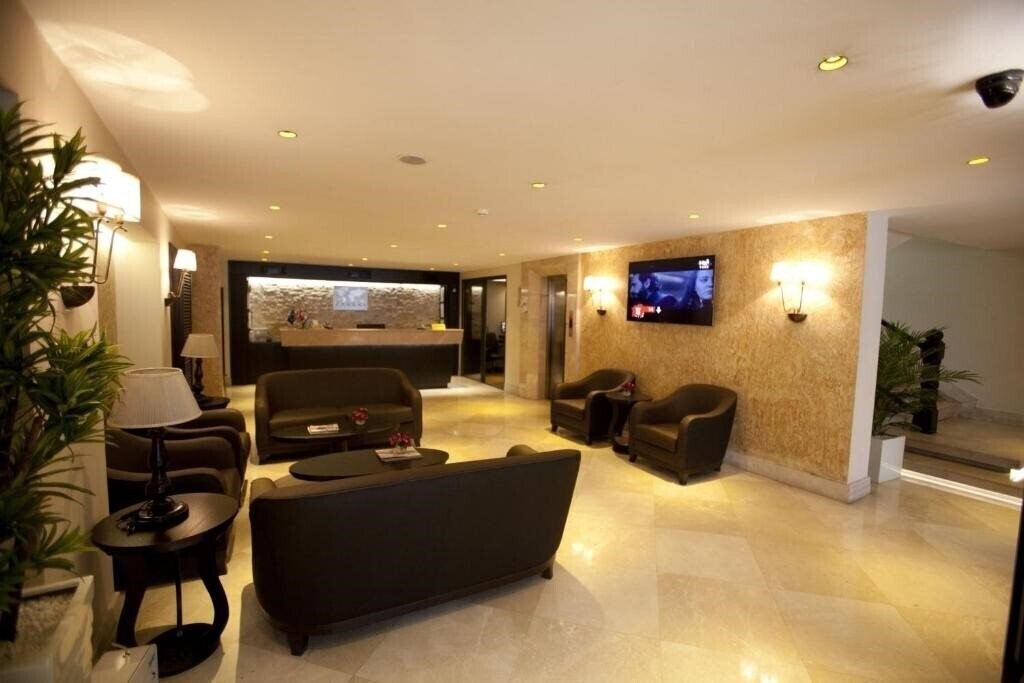 Отель Grand Laleli Hotel 3*