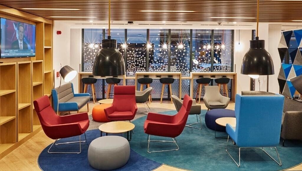 Holiday Inn Express Istanbul Atakoy Metro by IHG 3* фотосуреті