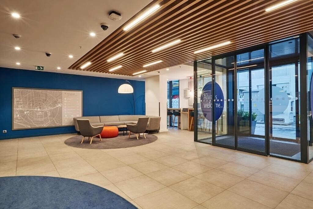 Holiday Inn Express Istanbul Atakoy Metro by IHG 3* суреті