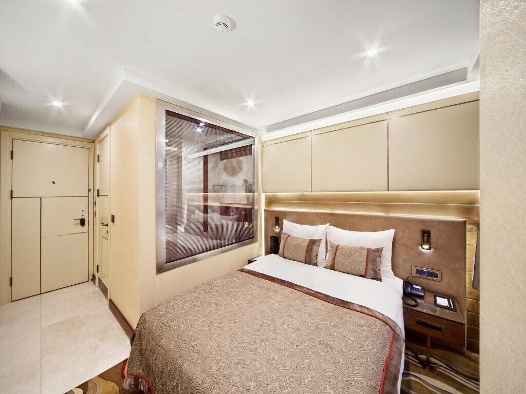 Фото Grand Hotel de Pera 4*