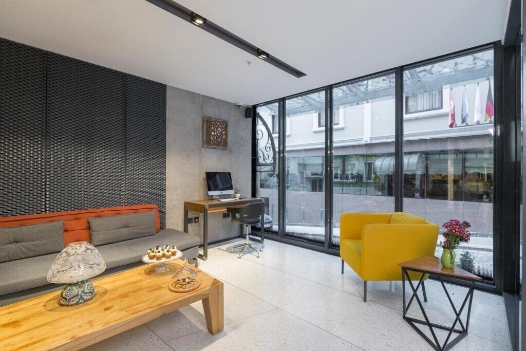 Lampa Design Hotel 4* суреті