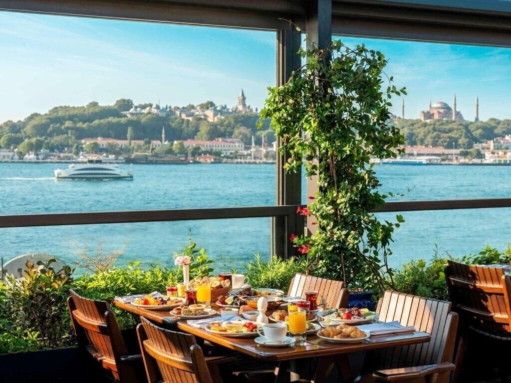 Novotel Istanbul Bosphorus Hotel 5* қонақ үйі