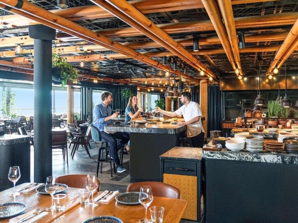 Novotel Istanbul Bosphorus Hotel 5* суреті