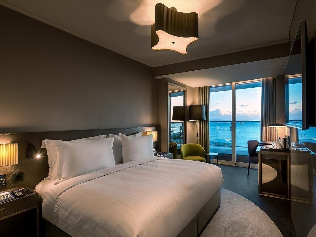 Radisson Blu Istanbul Ottomare (ex. Radisson Blue Atakoy) 5* фотосуреті