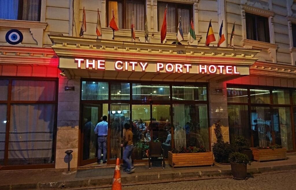 Отель The City Port Hotel 4*
