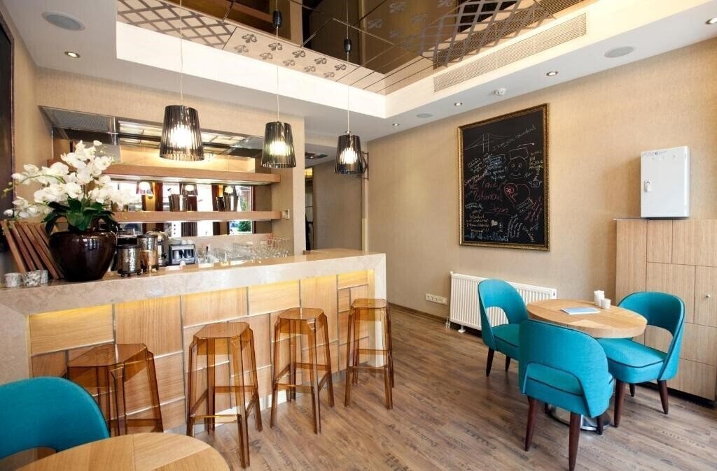 Collage Taksim Hotel 3* суреті