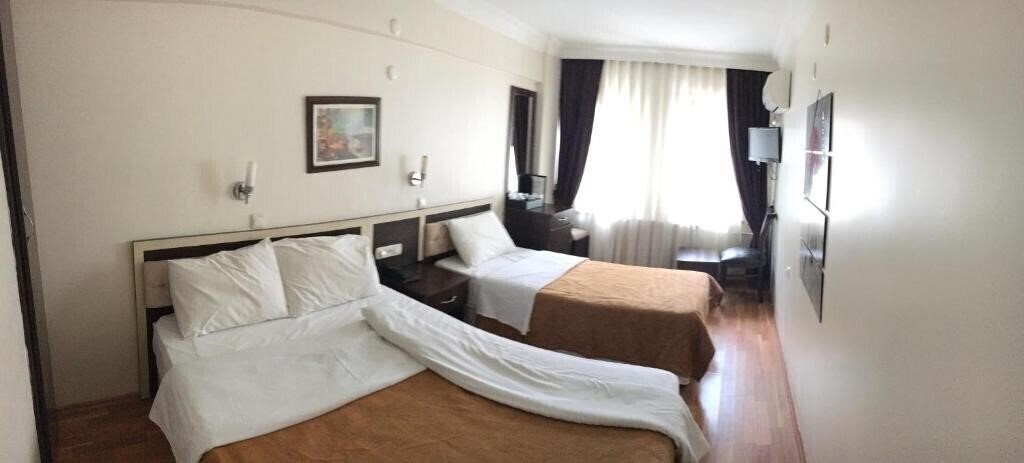 Отель Grand Mark Hotel 3*