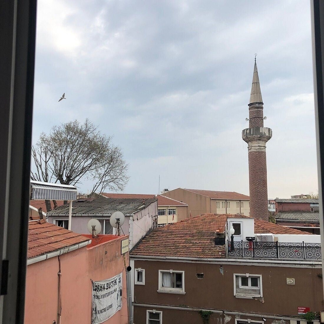 Huxley Hotel Old City 3* қонақ үйі