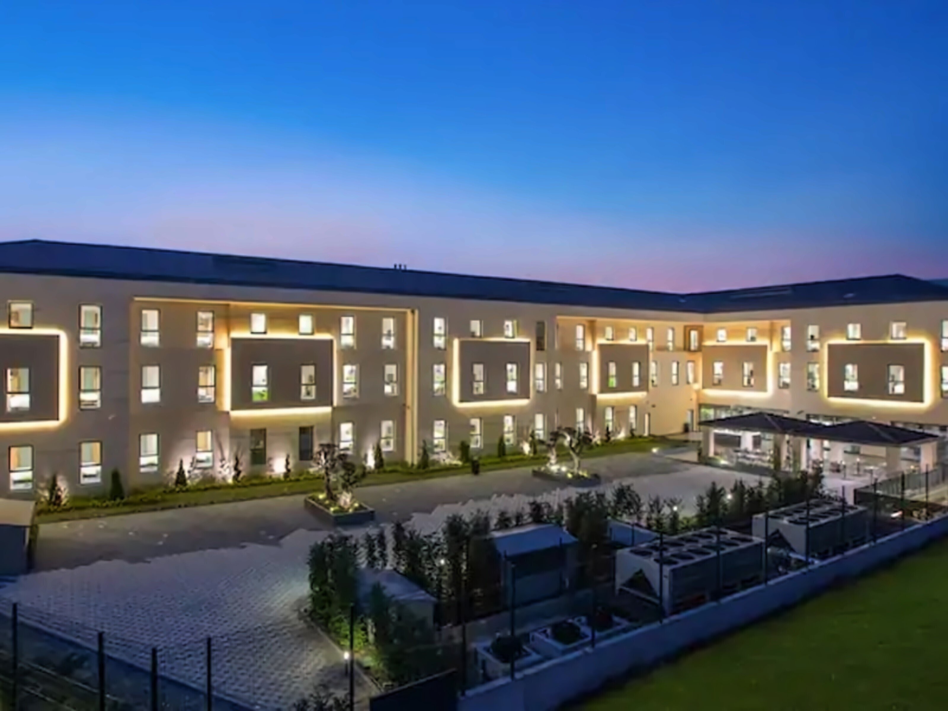 Отель Hampton By Hilton Istanbul Kayasehir 3*