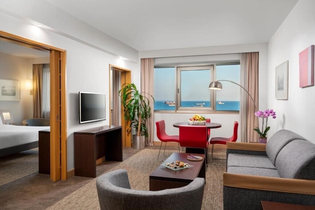 Изображение Novotel Istanbul Zeytinburnu (ex. Novotel Marmara) 4*