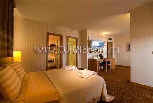 The Plaza Hotel 5* қонақ үйі