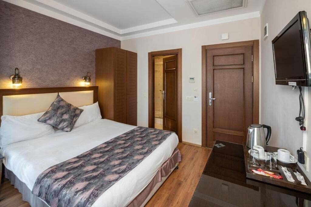 Изображение Aristocrat 1*