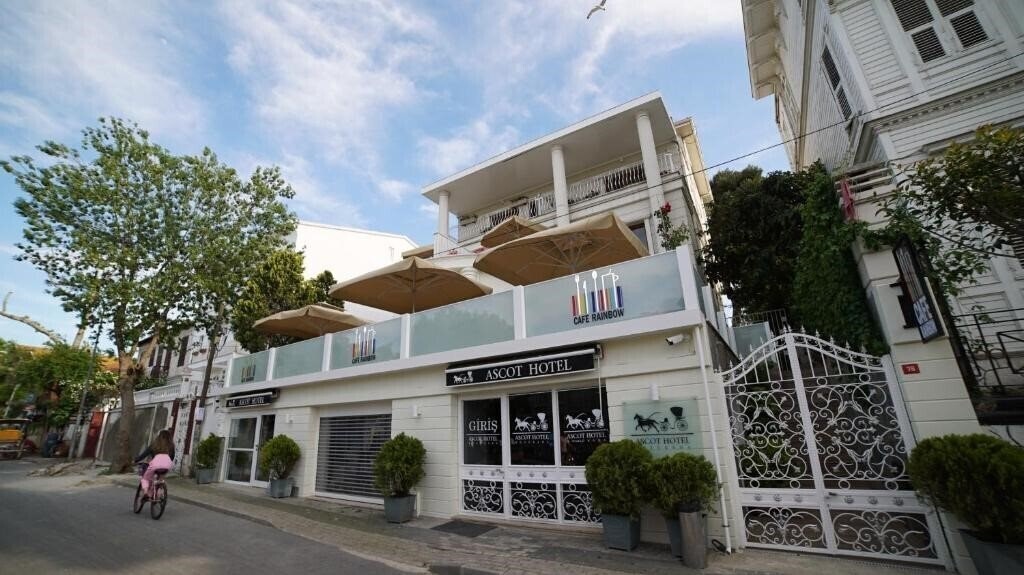 Ascot Hotel Buyukada 3* қонақ үйі