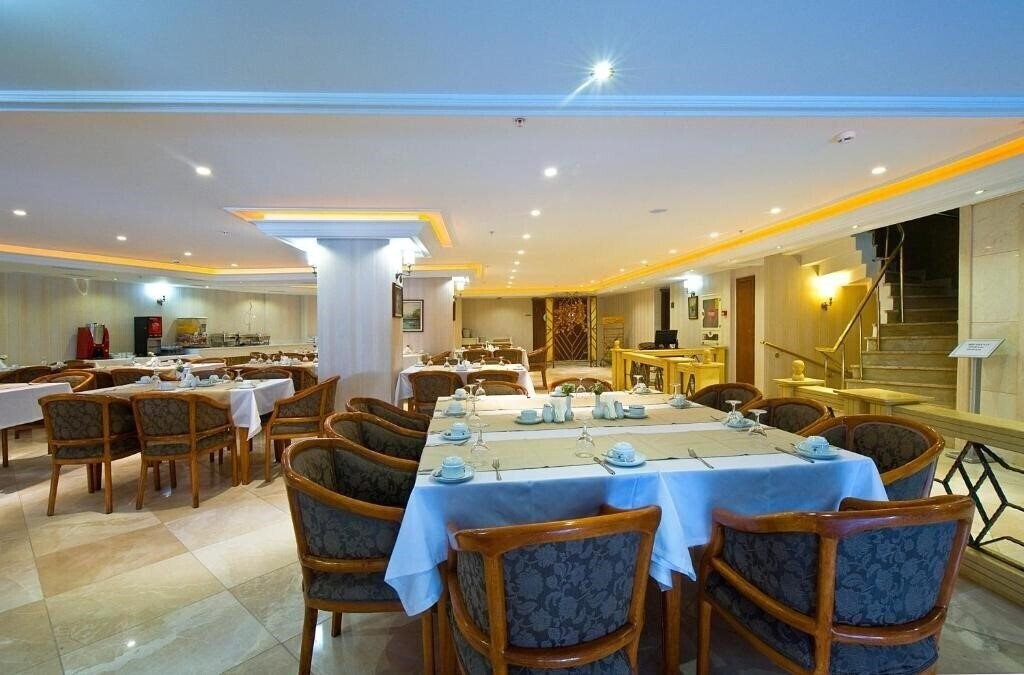 Askoc Hotel (ex. Askoc Hotel & SPA) 3* қонақ үйі