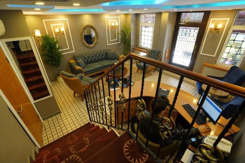 Golden Palace Hotel 3* фотосуреті