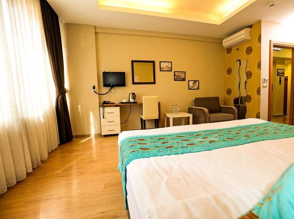 Фотография Taksim Plussuite Hotel 3*