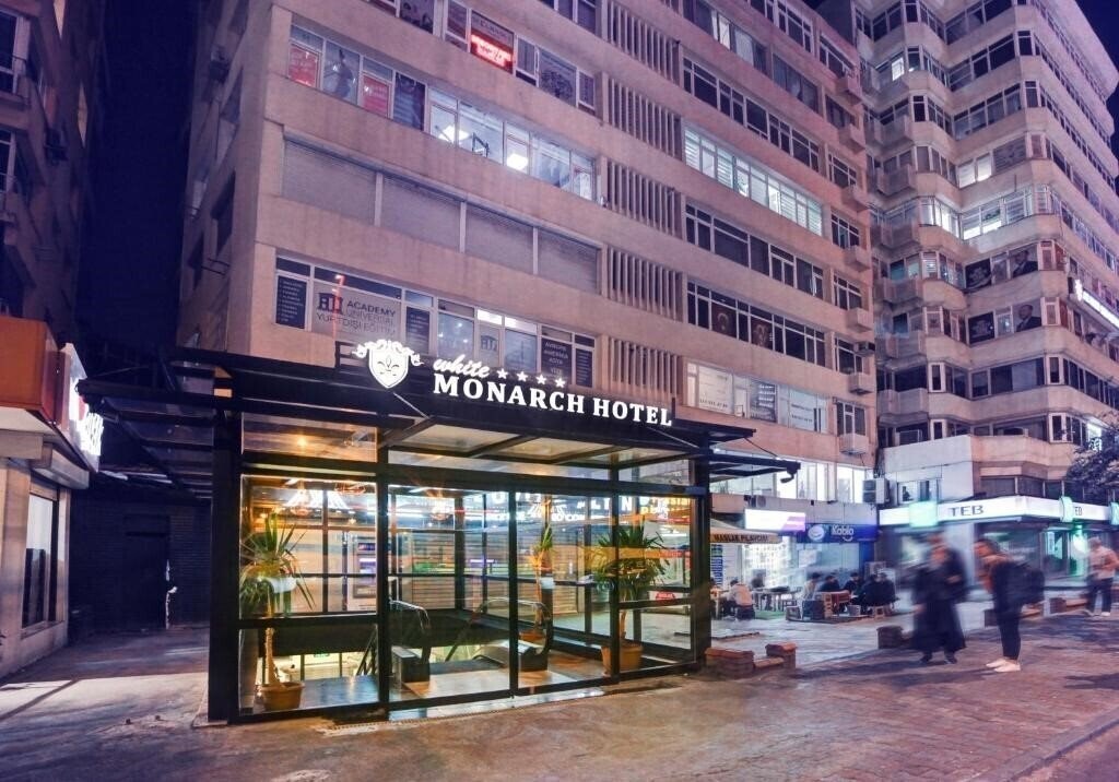 Изображение White Monarch Hotel 4*