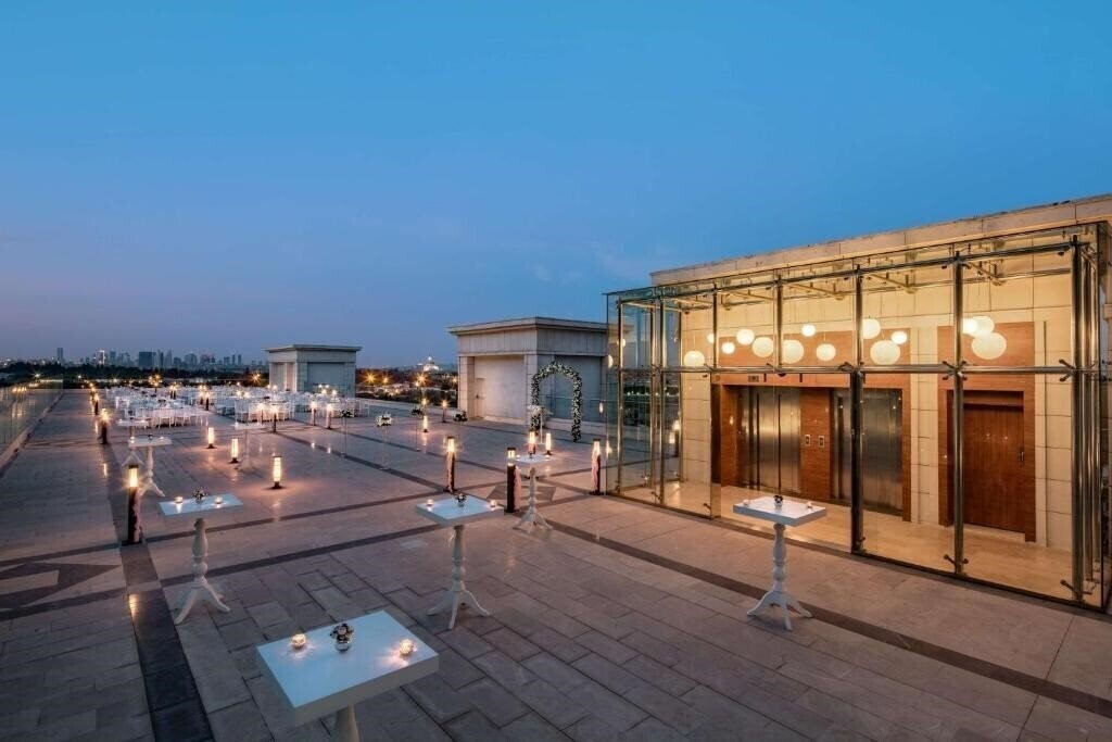 DoubleTree by Hilton Istanbul Topkapi (ex. DoubleTree by Hilton Topkapi ) 5* қонақ үйі