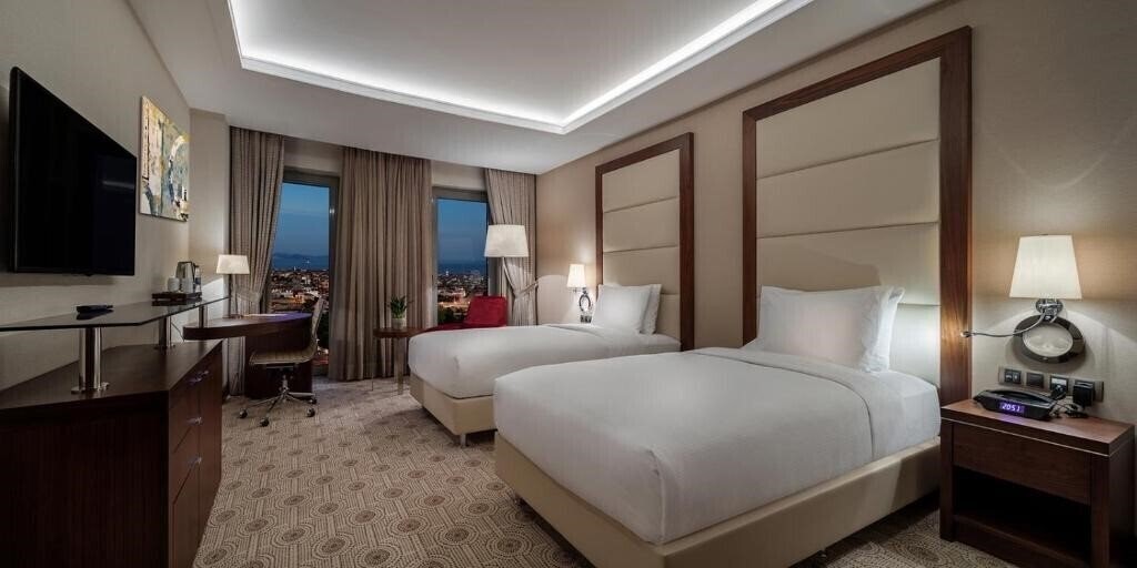 Фотография DoubleTree by Hilton Istanbul Topkapi 5*
