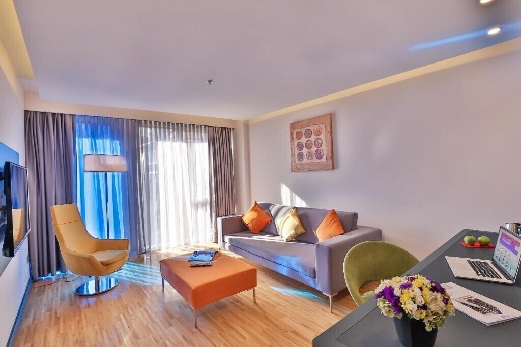 Business Life Hotel Sisli 4* суреті
