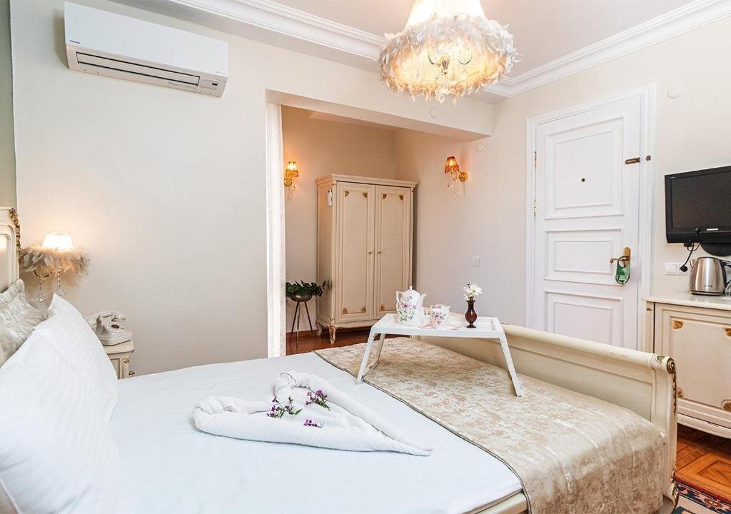 Картинка Hotel 1207 Sultanahmet (ex. 1207 Hotel, Hotel 1207 Special Class Sultanahmet, Alzer Hotel, Alzer Hotel Butik) 4*