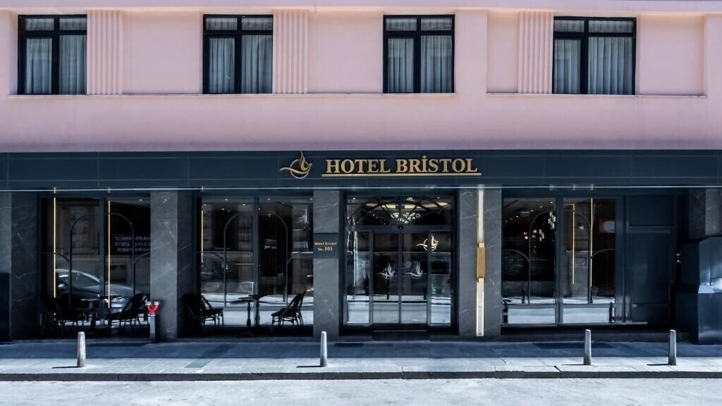 Bristol 3* суреті